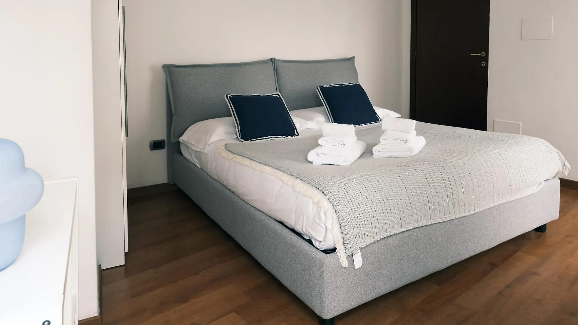 Comecasa 2 Bedrooms Apartment 450Mt From Duomo Milaan Italië